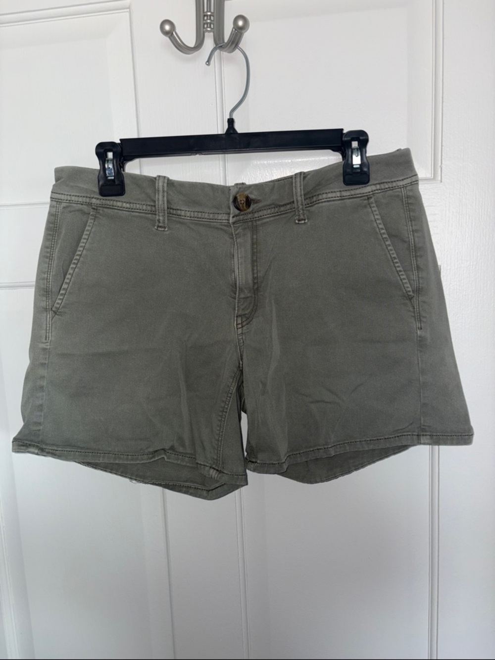 American Eagle Outfitters Olive Green Women's Casual Shorts